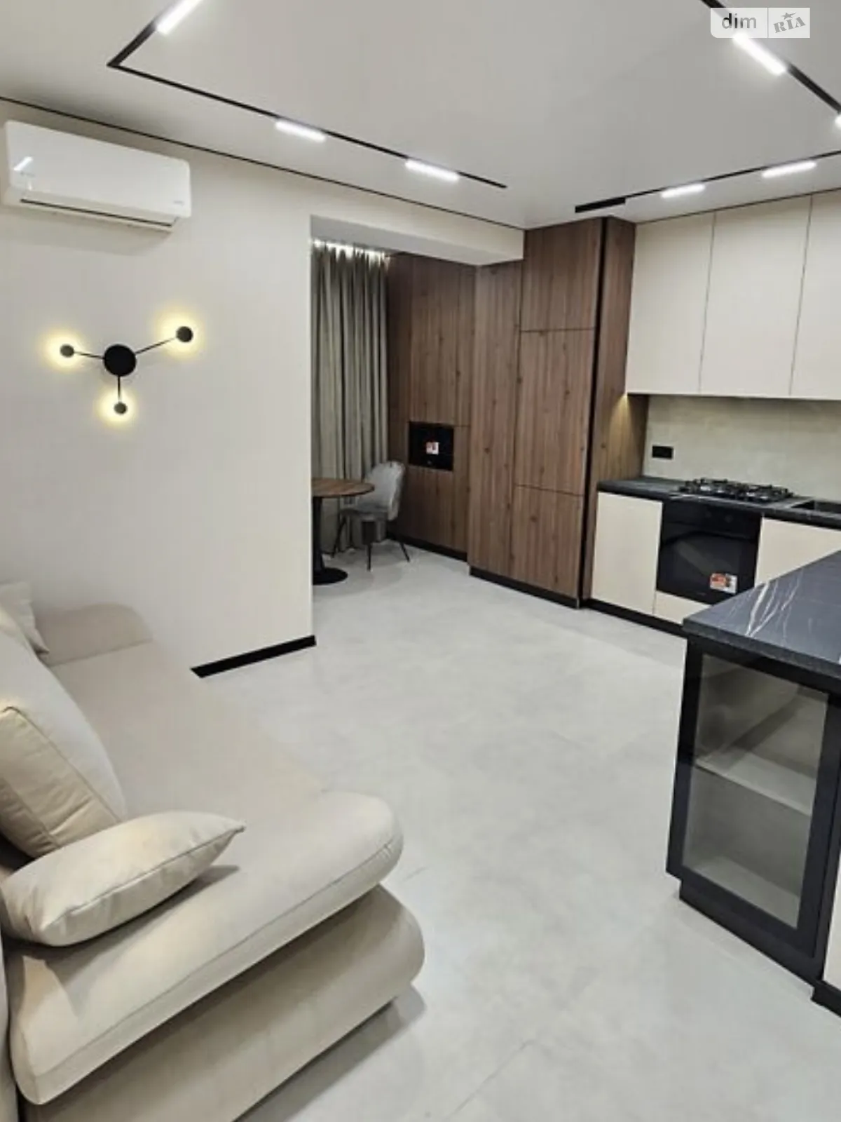 Сдается в аренду 1-комнатная квартира 45 кв. м в, цена: 18000 грн - фото 1