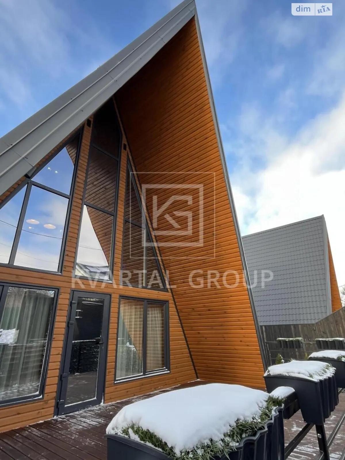 Продается дом на 2 этажа 116 кв. м с верандой, цена: 150800 $ - фото 1