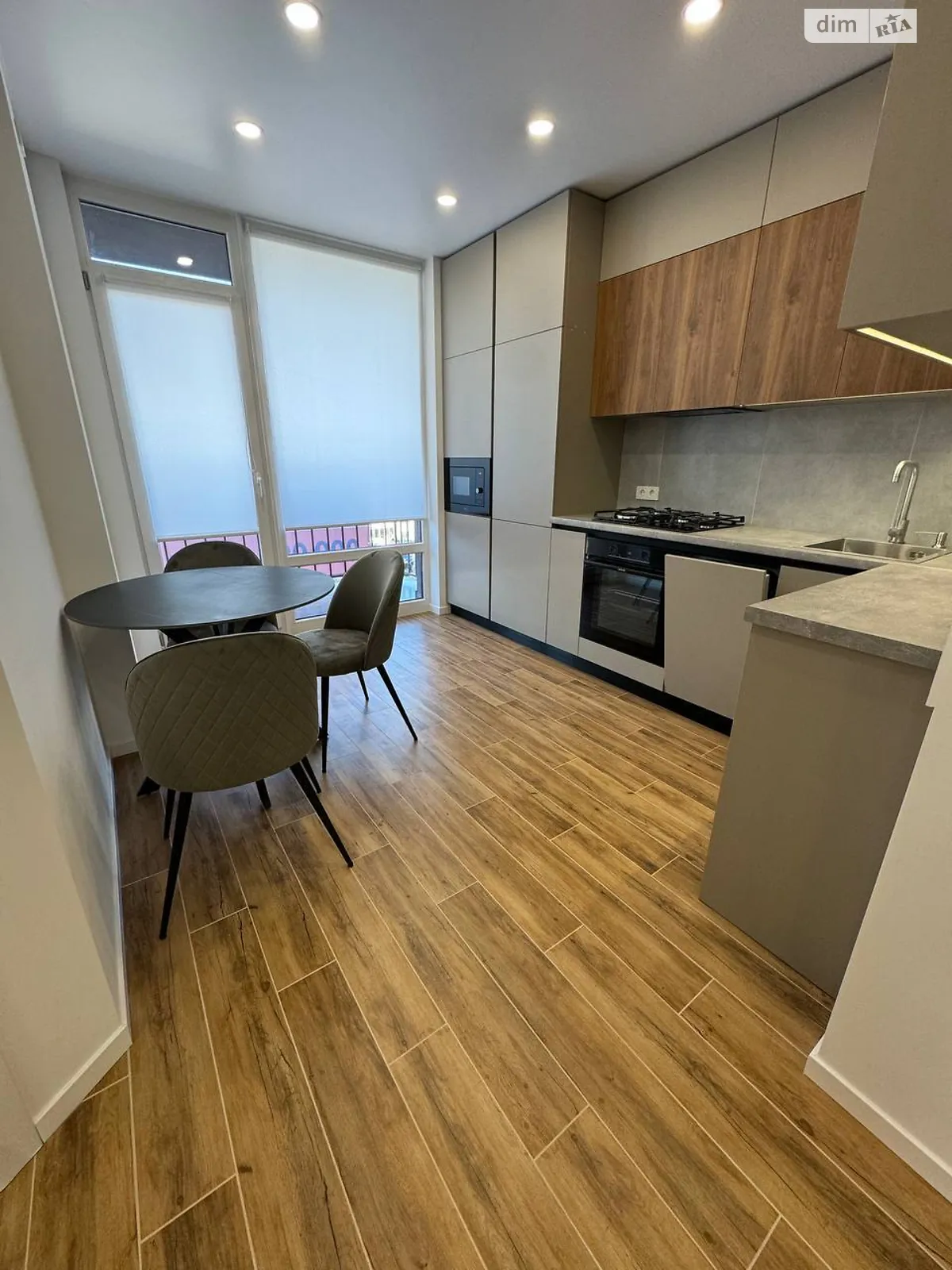 Сдается в аренду 1-комнатная квартира 38 кв. м в Ивано-Франковске, ул. Флотская, 10Б - фото 1