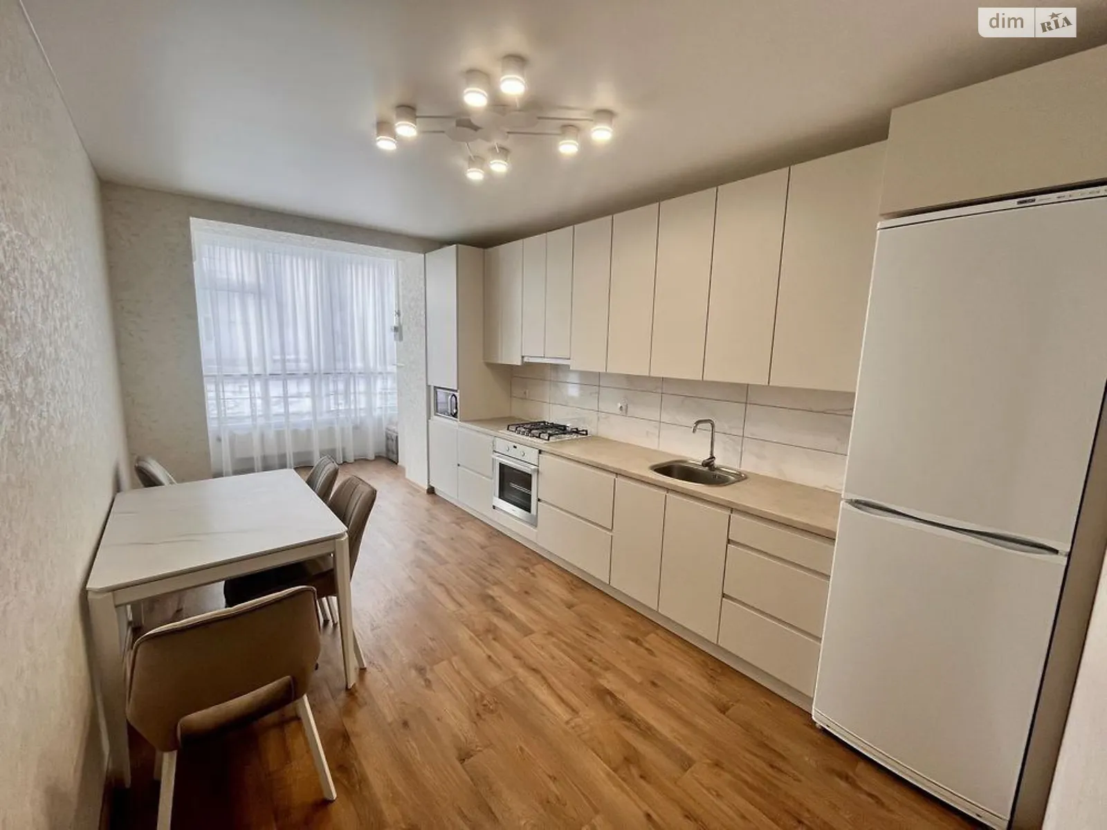 Сдается в аренду 1-комнатная квартира 44 кв. м в Хмельницком, ул. Александра Кушнирука(Гастелло) - фото 1