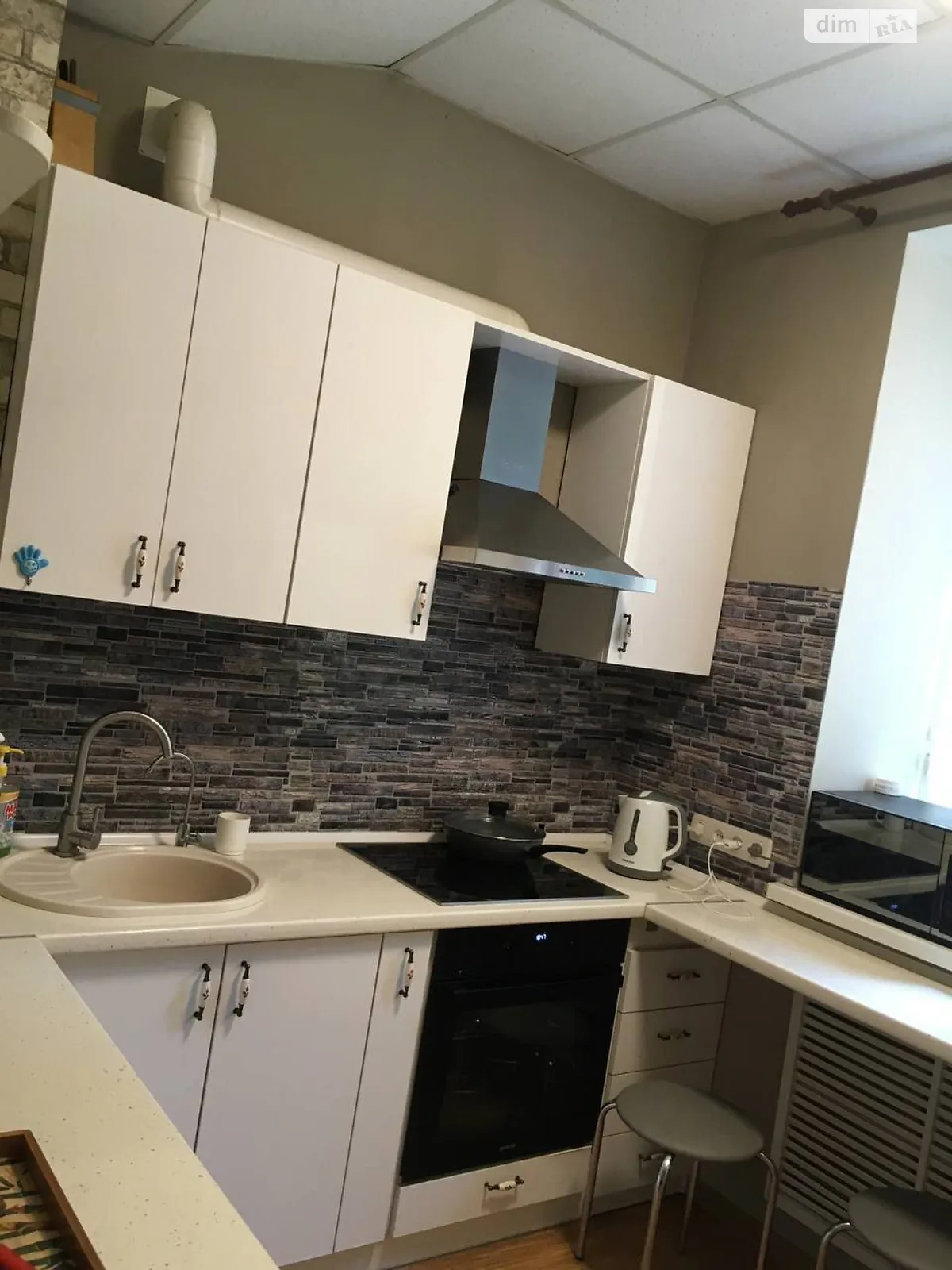 Продается 2-комнатная квартира 61.5 кв. м в Хмельницком, ул. Героев Майдана - фото 1