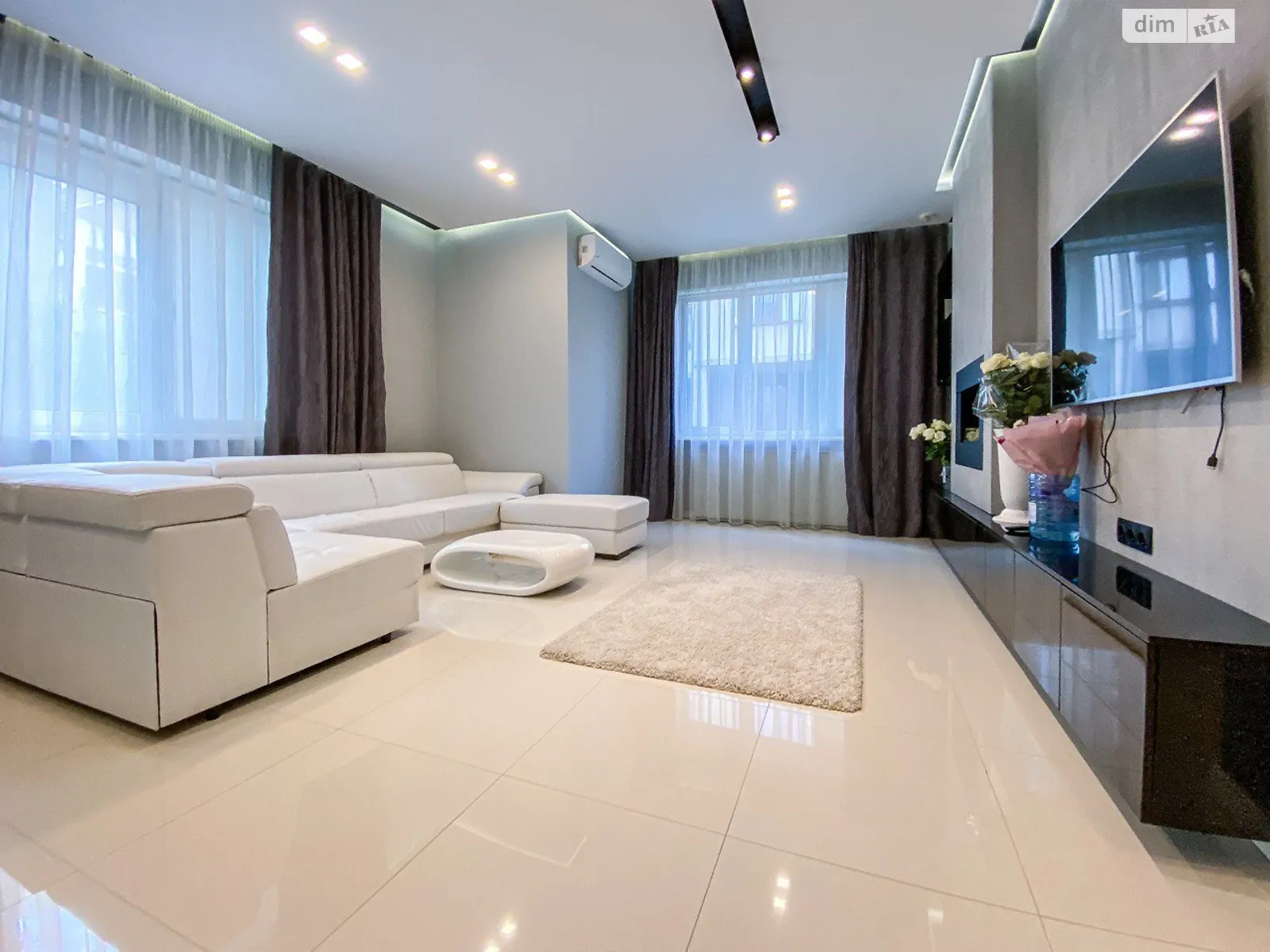 2-комнатная квартира 73.94 кв. м в Запорожье, ул. Днепровские пороги - фото 1