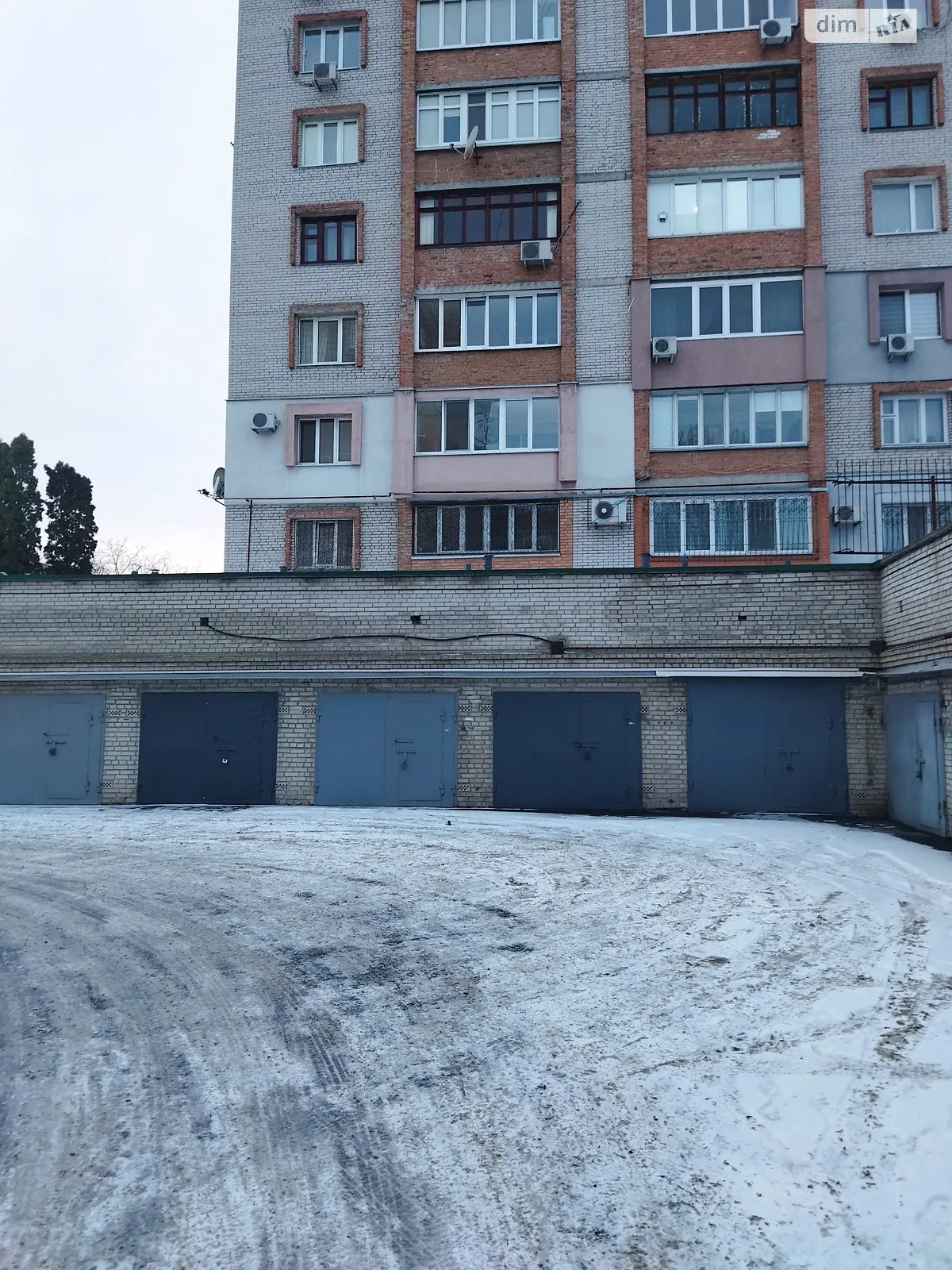 Продается отдельно стоящий гараж под легковое авто на 23.6 кв. м, цена: 20000 $ - фото 1