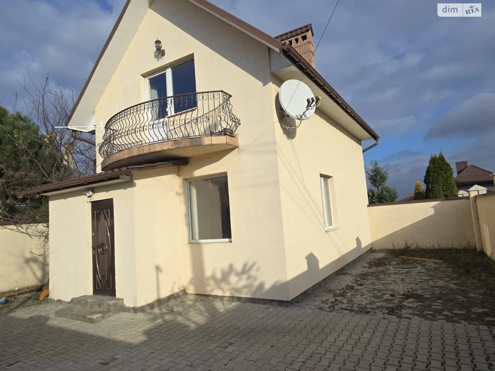 Продается дом на 2 этажа 75 кв. м с верандой, цена: 75000 $ - фото 1