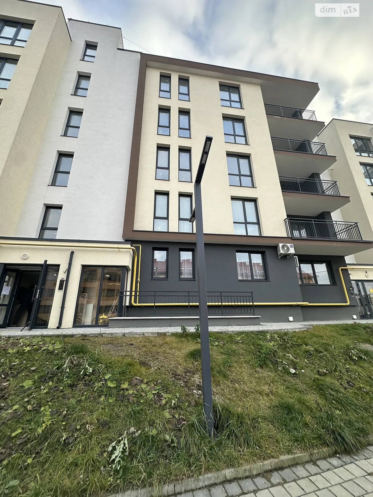 Продається 1-кімнатна квартира 49.7 кв. м у Сокільниках, вул. Героїв Крут, 10 - фото 1