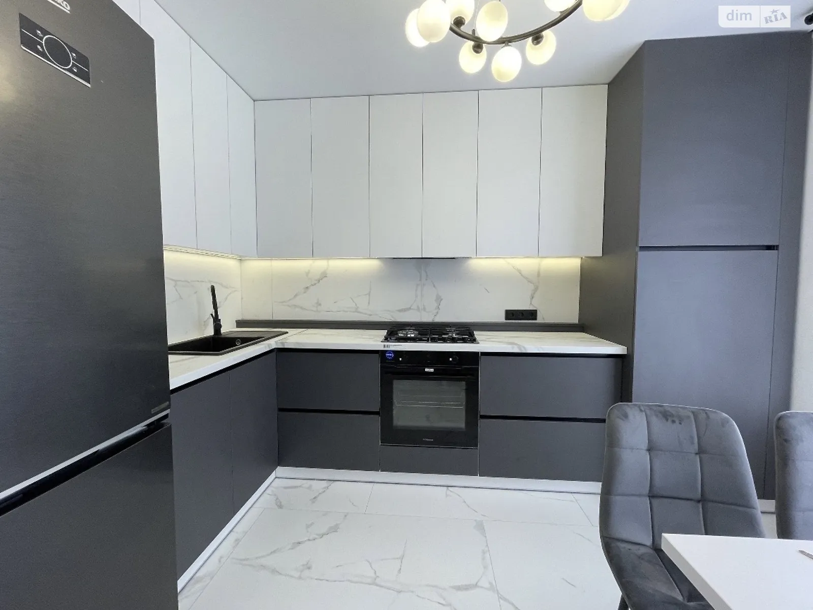 Сдается в аренду 1-комнатная квартира 40 кв. м в, цена: 350 $ - фото 1