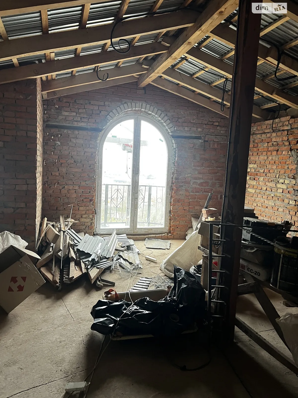 3-комнатная квартира 96 кв. м в Тернополе, бул. Вишневецкого Дмитрия, 12 - фото 1