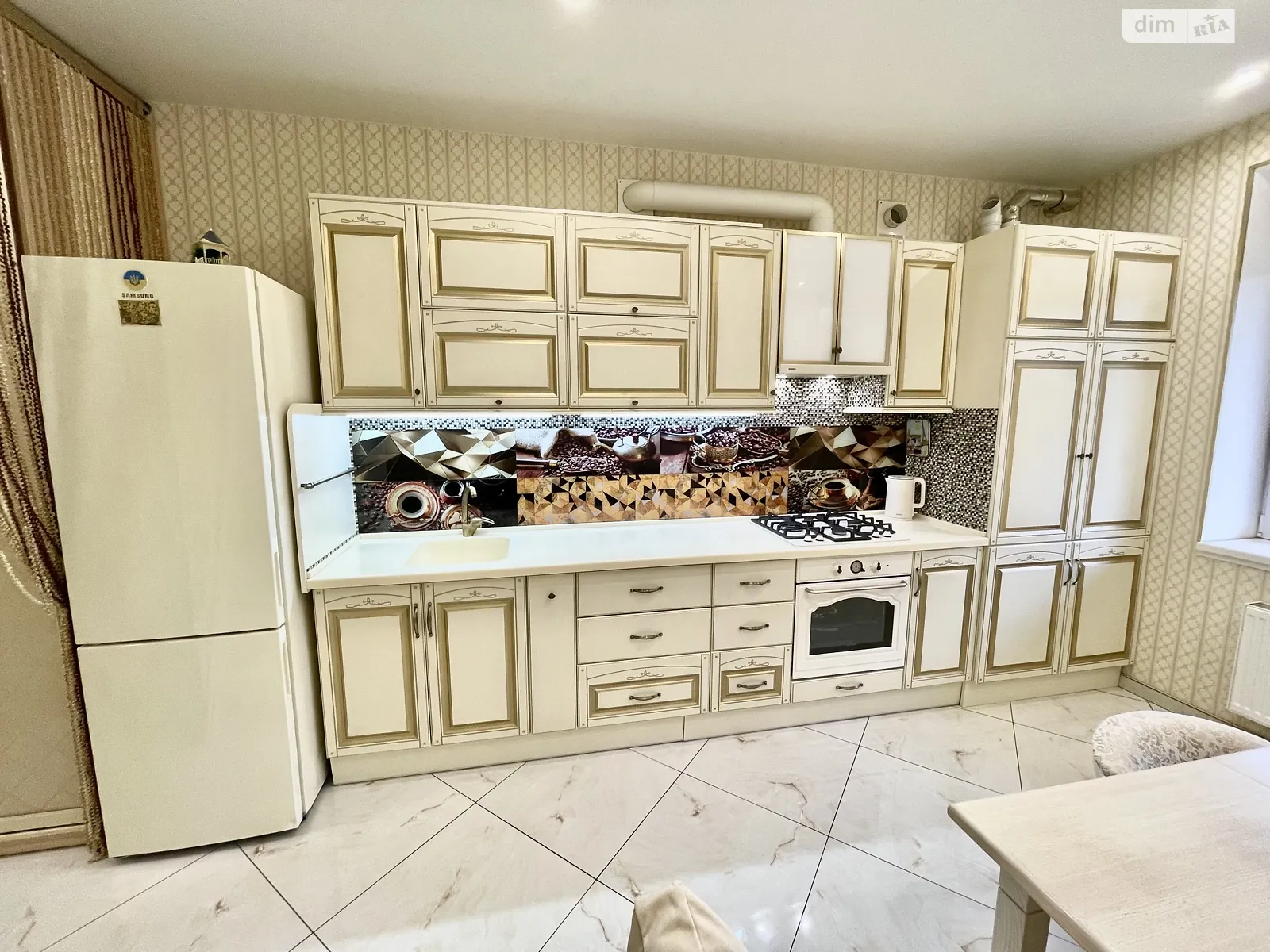 Продається 2-кімнатна квартира 43.2 кв. м у Зазим'ї, вул. Придорожна, 7А - фото 1