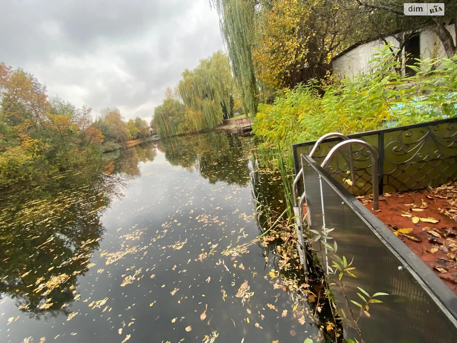 Продается дом на 3 этажа 370 кв. м с верандой, цена: 429000 $ - фото 1