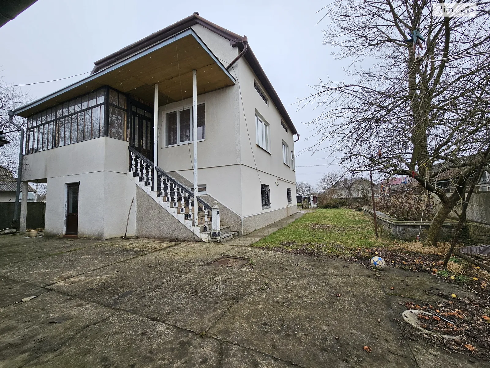 Продається будинок 3 поверховий 227 кв. м з садом, цена: 109500 € - фото 1