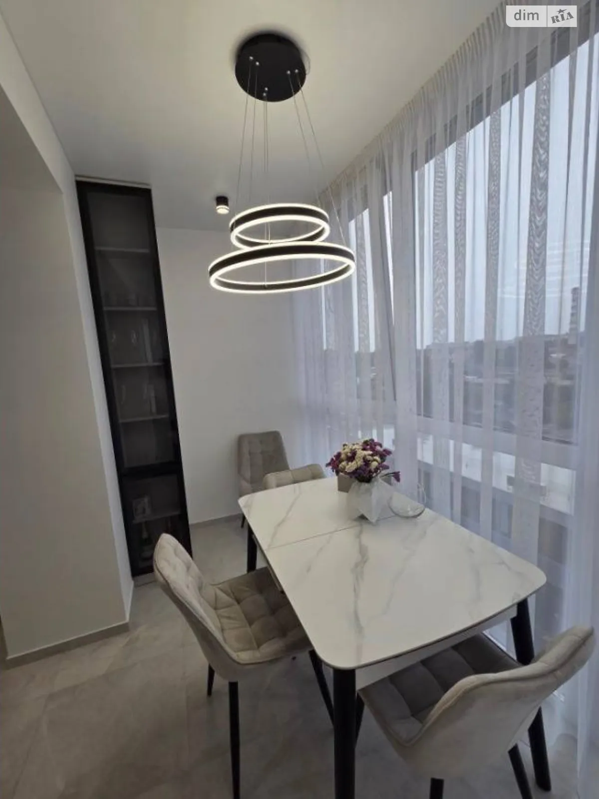 2-комнатная квартира 49 кв. м в Луцке, ул. Привокзальная - фото 1