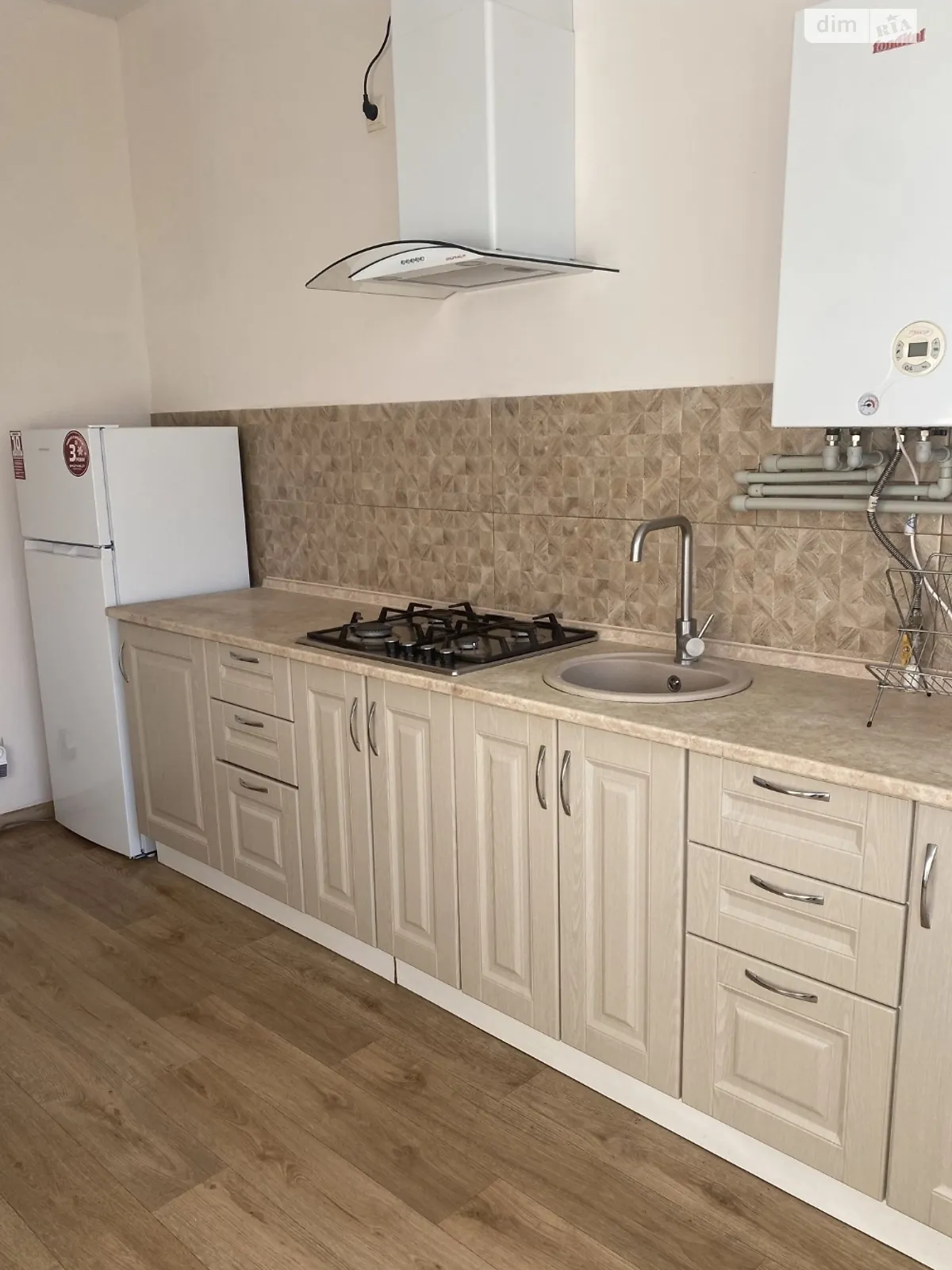 Сдается в аренду 1-комнатная квартира 42 кв. м в Гатном, пер. Одесский, 4/1 - фото 1