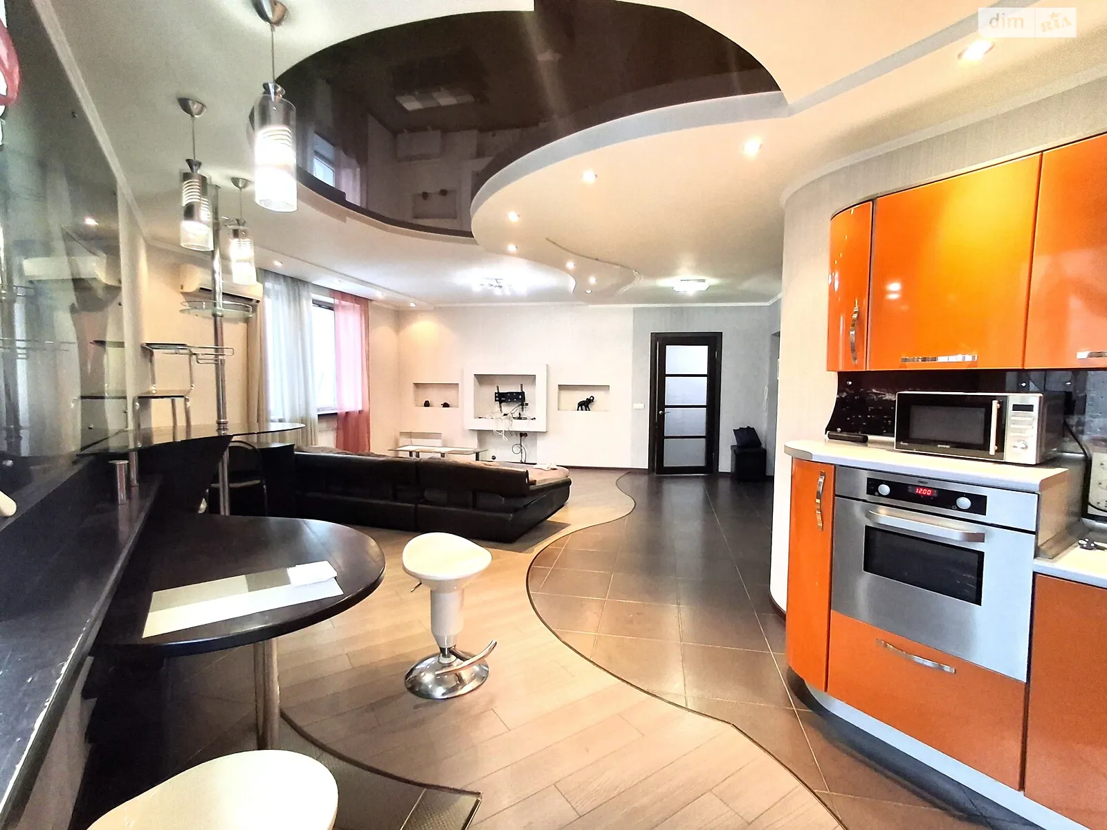 Сдается в аренду 2-комнатная квартира 76.1 кв. м в Харькове, ул. Залесская, 5 - фото 1