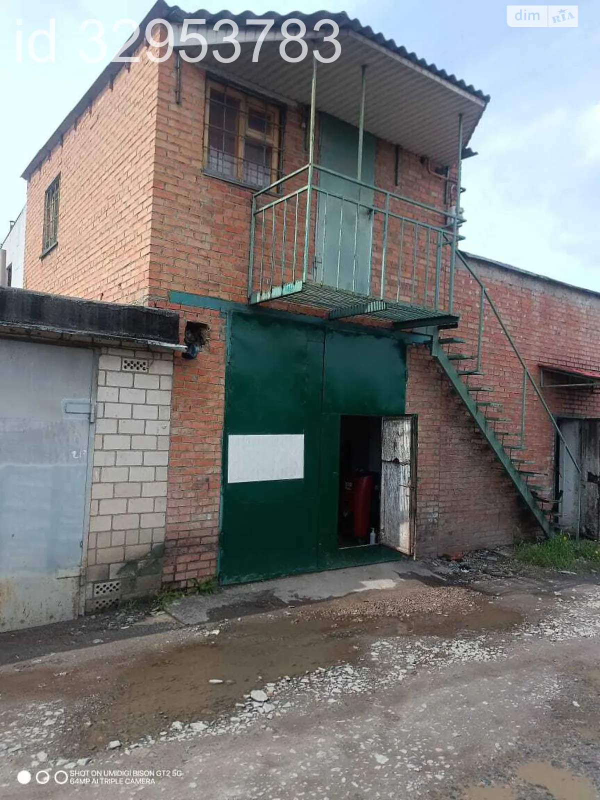 Сдается в аренду место в гаражном кооперативе под легковое авто на 50 кв. м, цена: 7000 грн - фото 1