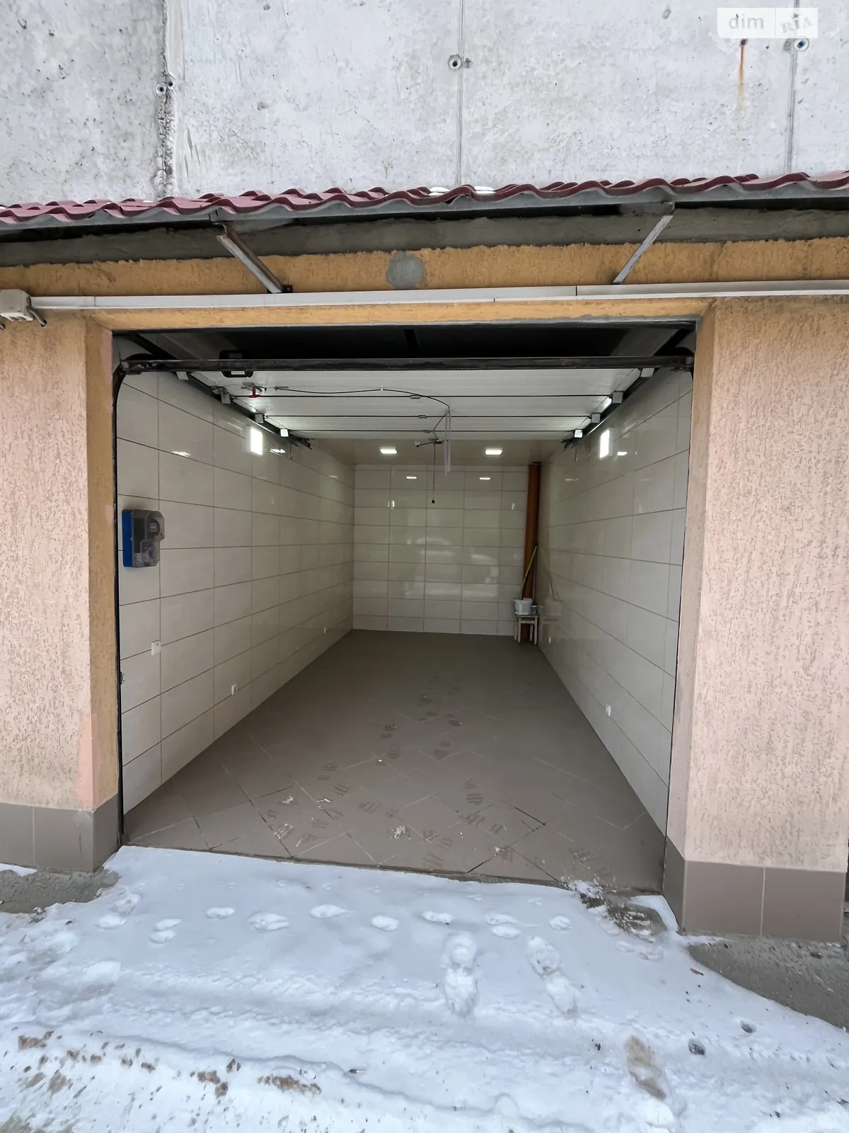 Здається в оренду місце в гаражному кооперативі під легкове авто на 16 кв. м, цена: 3000 грн - фото 1