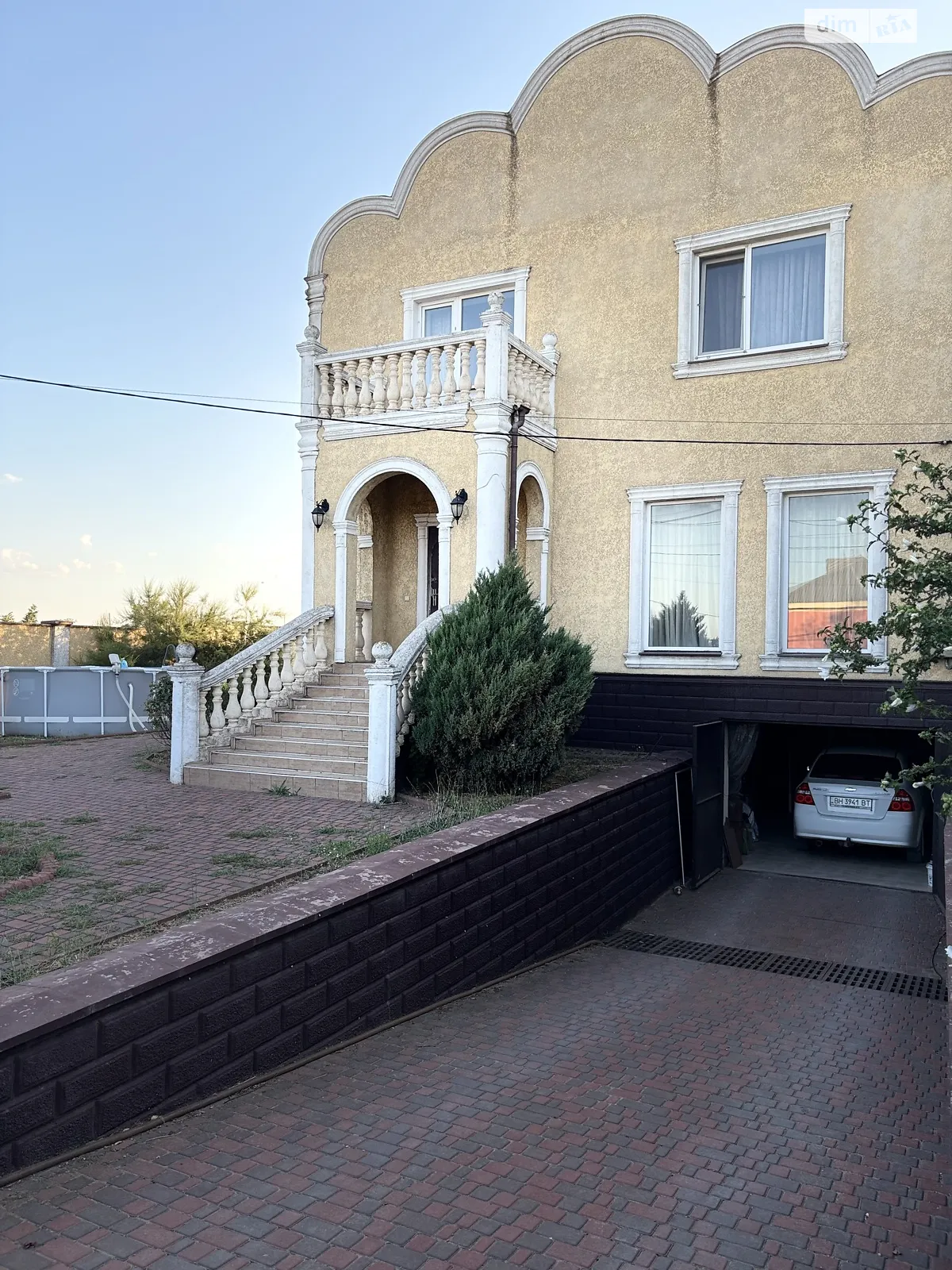 Продається будинок 3 поверховий 230 кв. м з меблями, цена: 105000 $ - фото 1