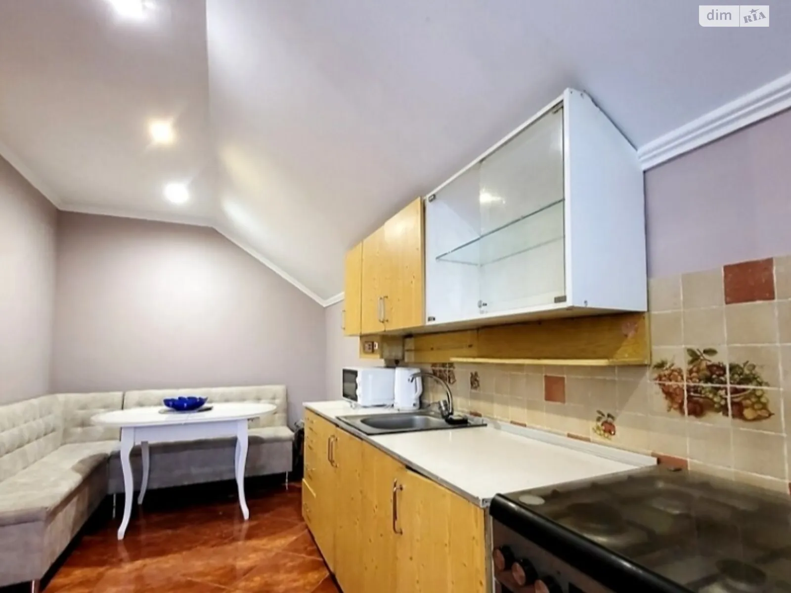 Здається в оренду кімната 75 кв. м у Вінниці, цена: 4000 грн - фото 1