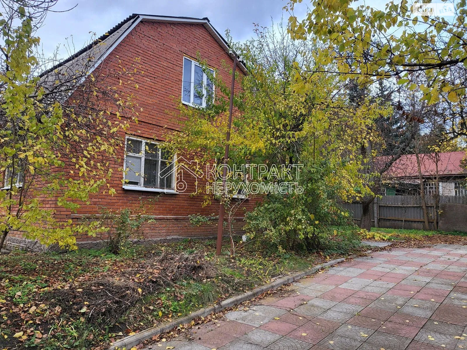 Продается дом на 2 этажа 180 кв. м с верандой, цена: 80000 $ - фото 1