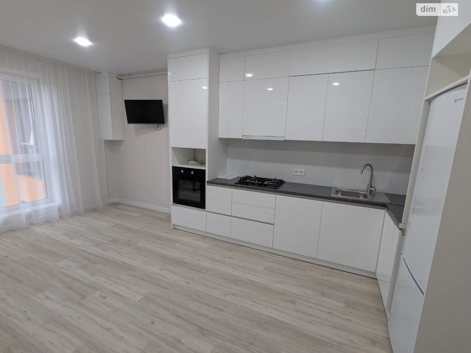 Сдается в аренду 1-комнатная квартира 43 кв. м в Ровно, цена: 15500 грн - фото 1