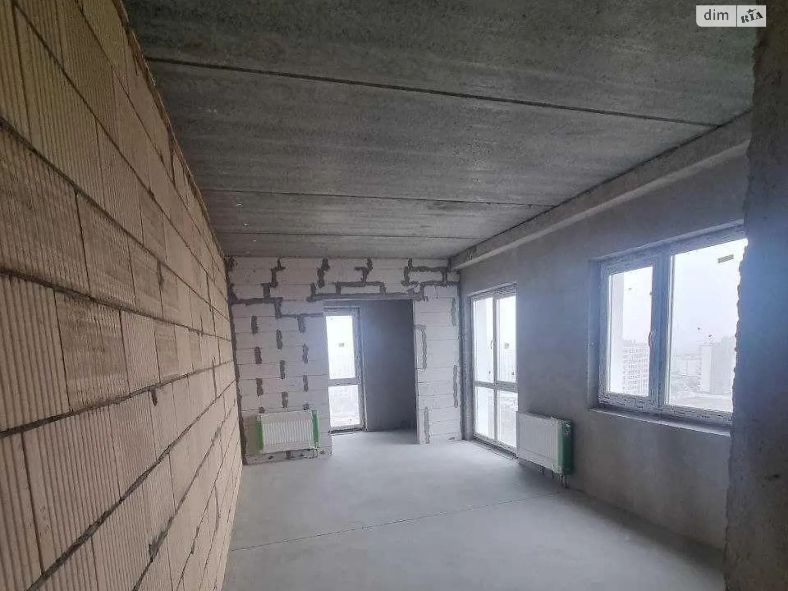 Продается 1-комнатная квартира 32 кв. м в Киеве, ул. Михаила Максимовича, 24 - фото 1