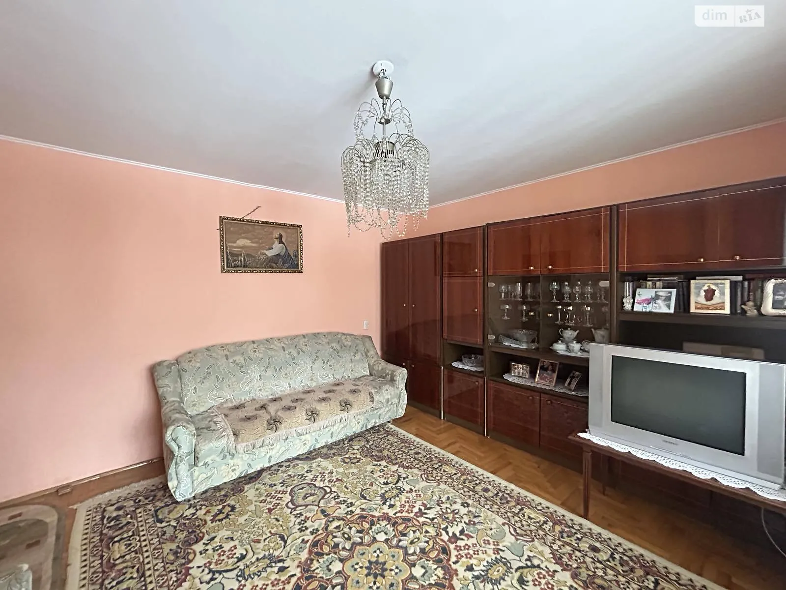 Продається 3-кімнатна квартира 65.7 кв. м у Яремчі, вул. Свободи - фото 1