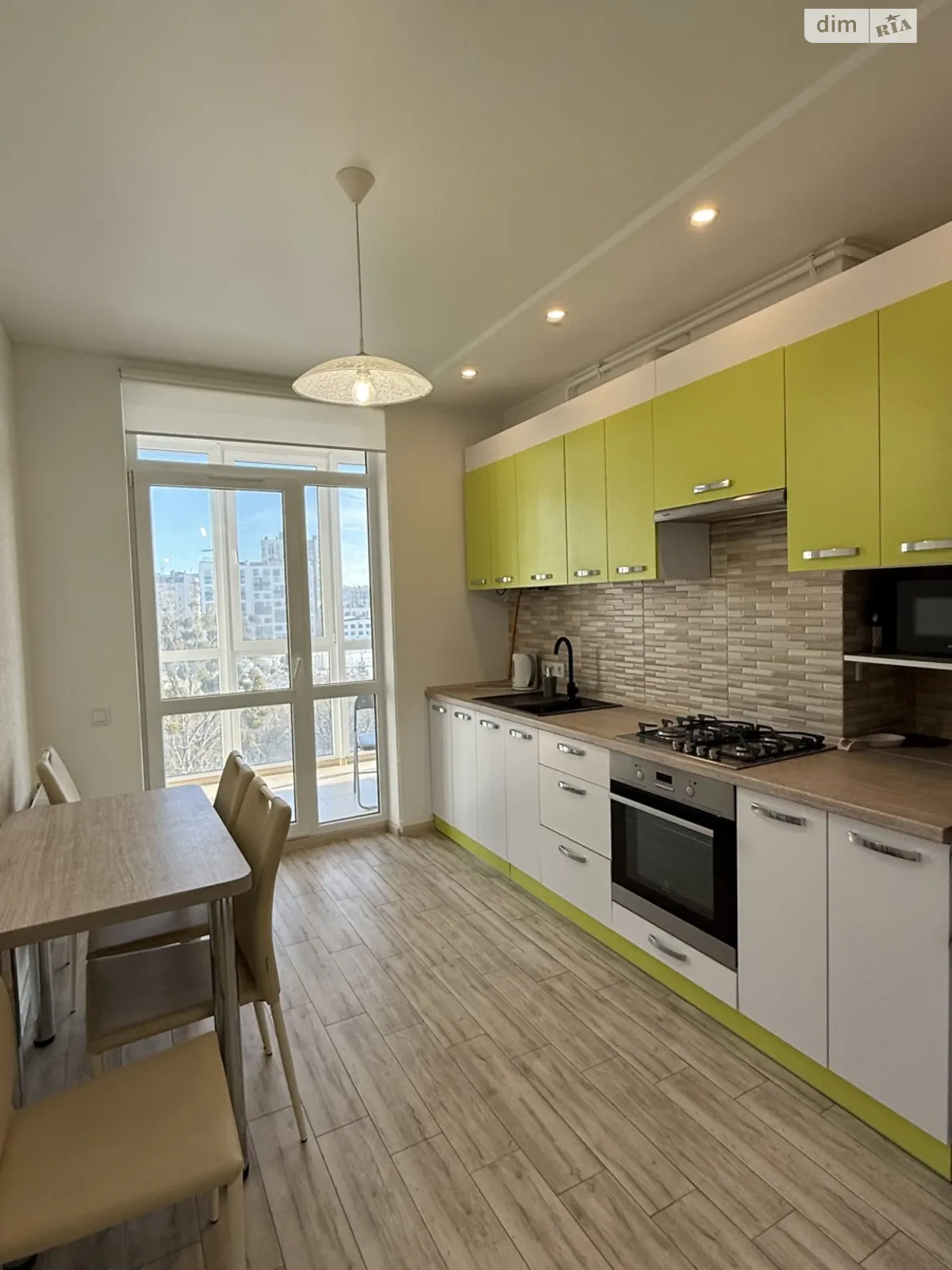 Сдается в аренду 1-комнатная квартира 50 кв. м в Львове, ул. Зеленая - фото 1