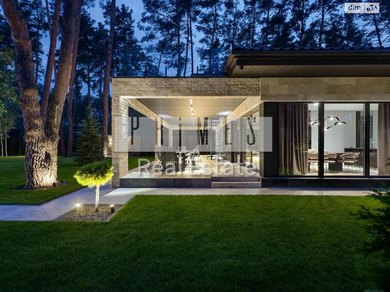 Продается дом на 2 этажа 300 кв. м с верандой, цена: 1700000 $ - фото 1