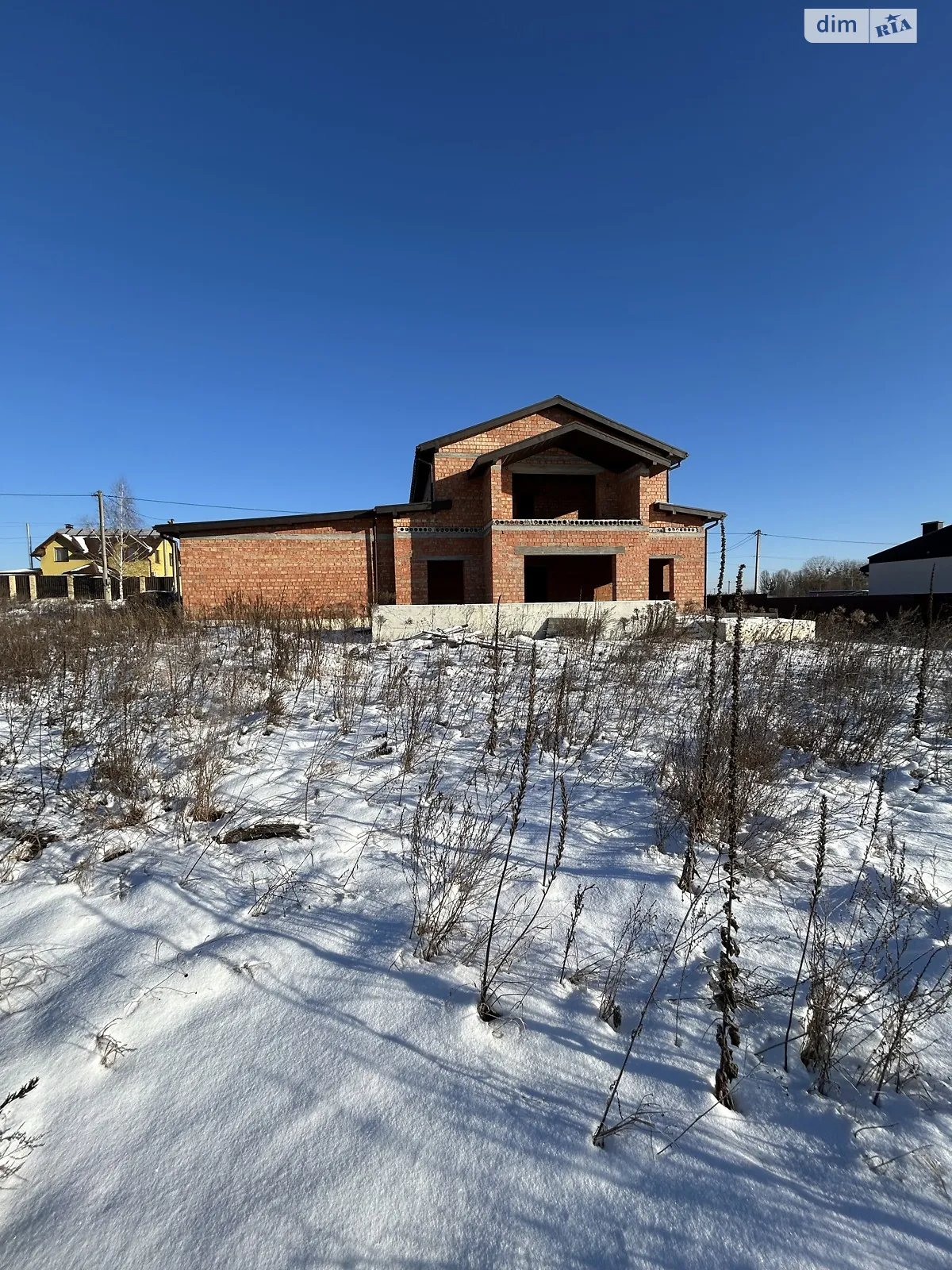 Продается дом на 2 этажа 223 кв. м с камином, цена: 99000 $ - фото 1