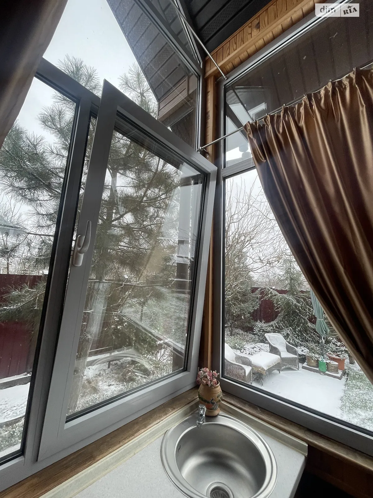 Продается дом на 3 этажа 295 кв. м с мансардой, цена: 245000 $ - фото 1