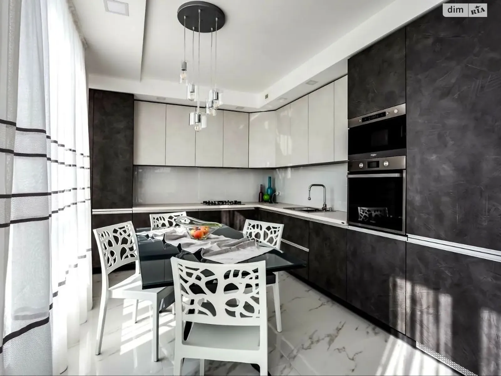 Здається в оренду 1-кімнатна квартира 68 кв. м у Львові, вул. Малоголосківська - фото 1