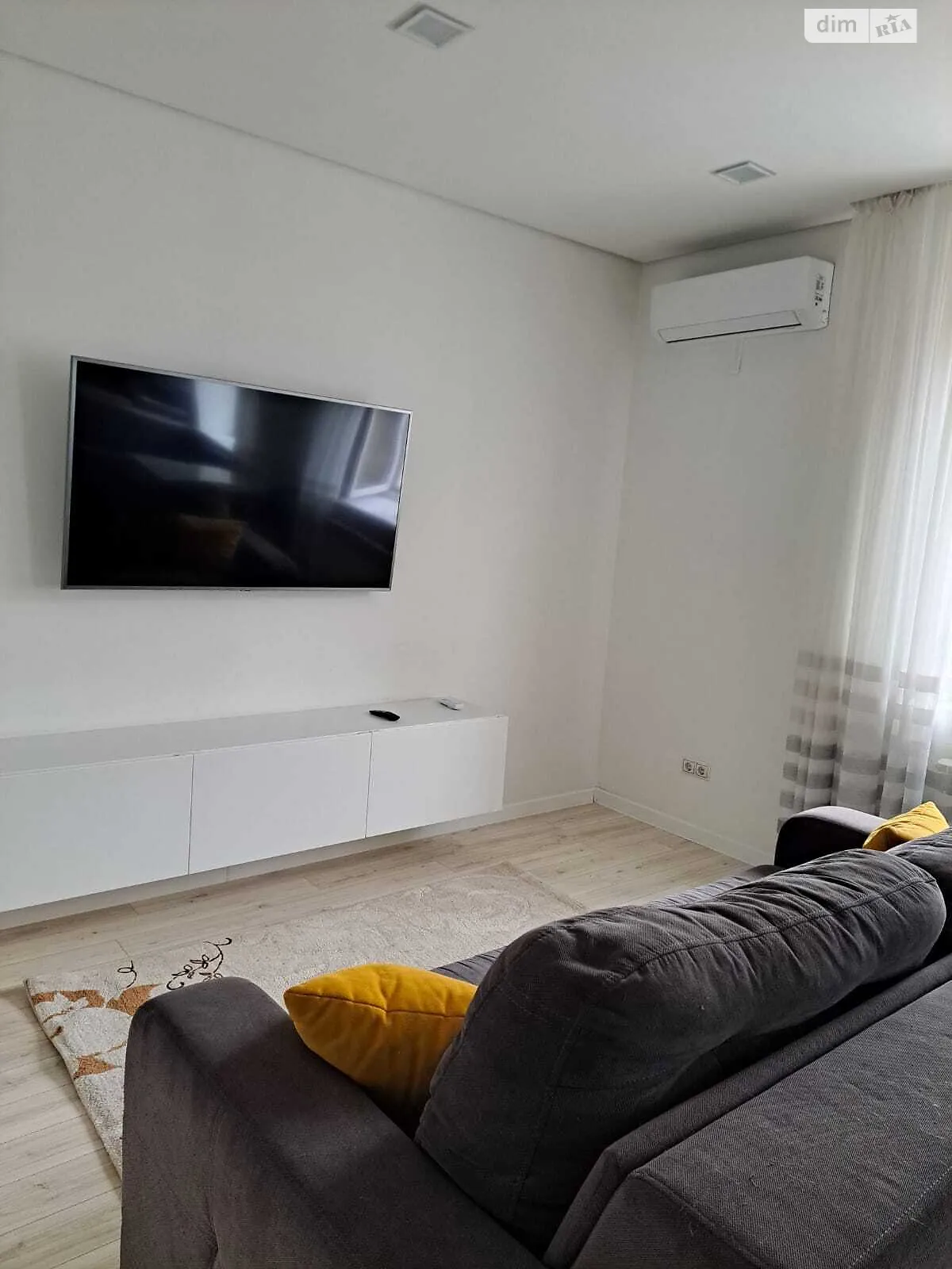 Продається 2-кімнатна квартира 52 кв. м у Кременчуку, вул. Соборна (Леніна) - фото 1