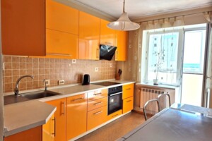 Долгосрочная аренда квартиры, Киев, р‑н. Осокорки, ст.м. Харьковская, Вишняковская улица, дом 3