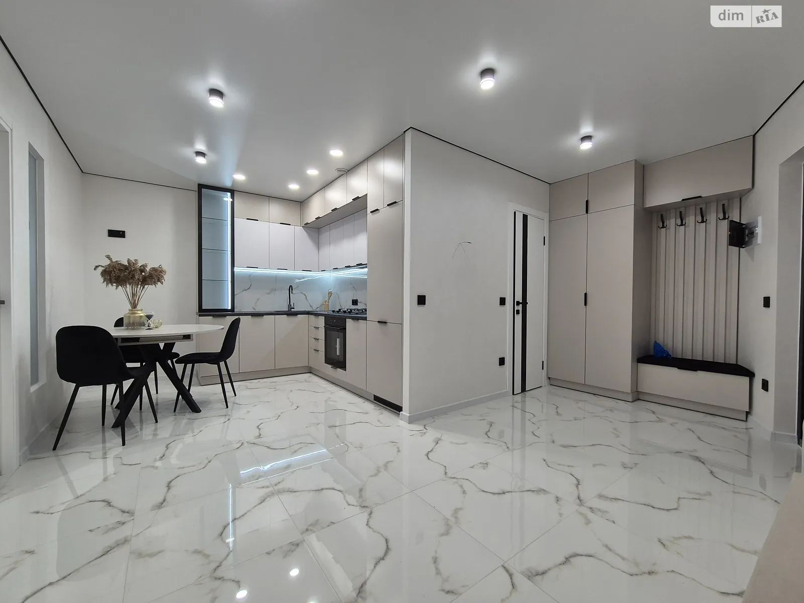 2-кімнатна квартира 58 кв. м у Тернополі, вул. Київська, 9Д - фото 1