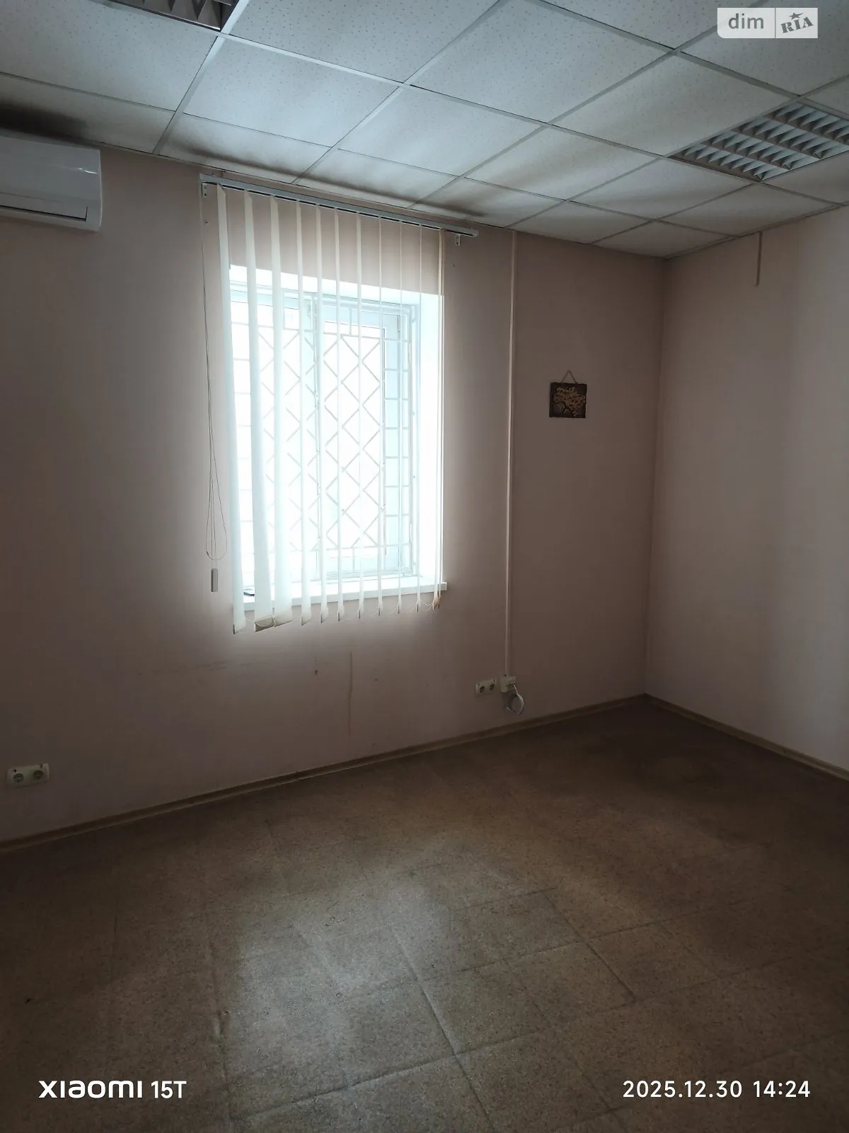 Сдается в аренду помещения свободного назначения 39.7 кв. м в 3-этажном здании, цена: 16000 грн - фото 1