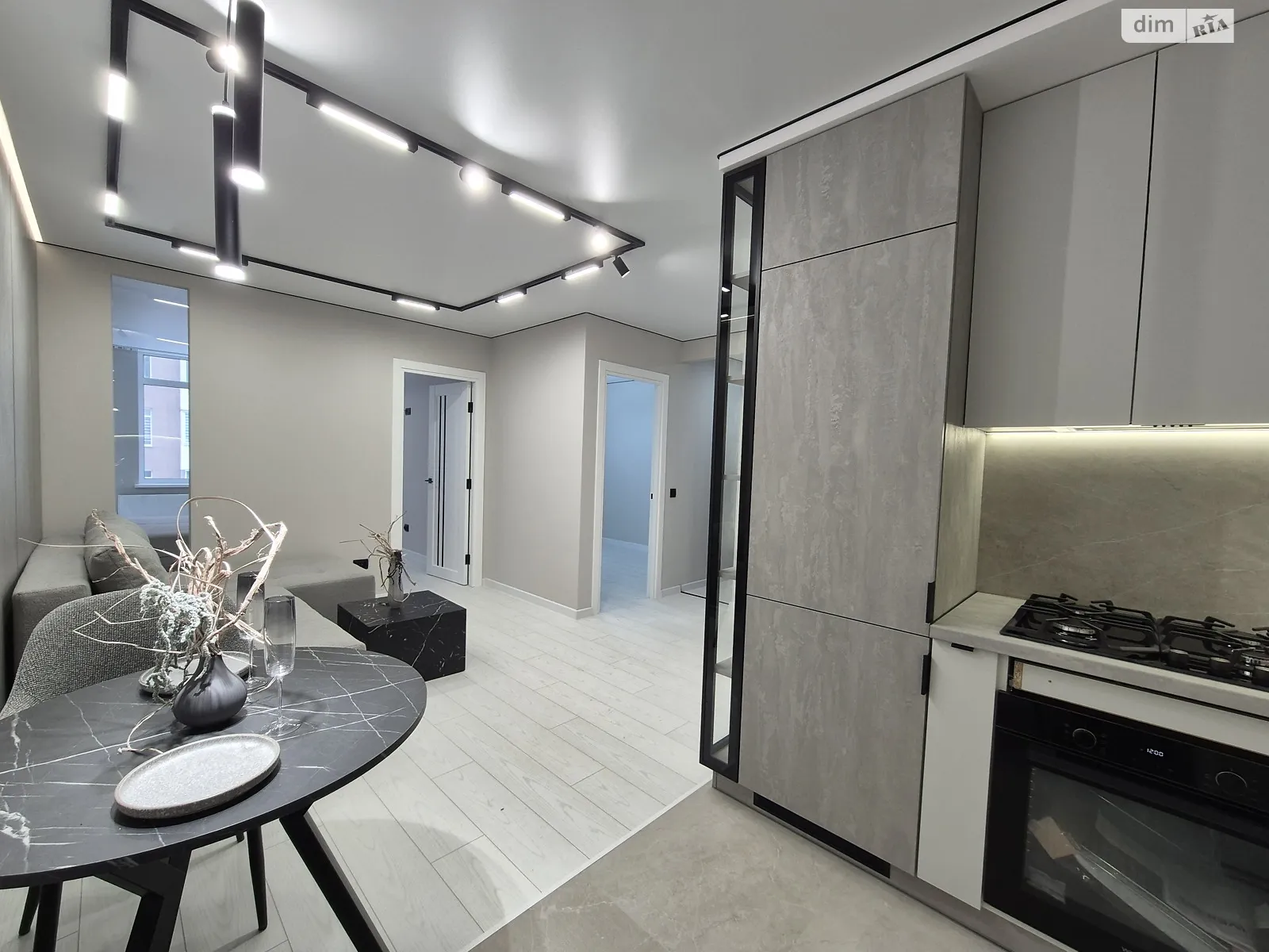 2-кімнатна квартира 54 кв. м у Тернополі, вул. Смакули, 8 - фото 1