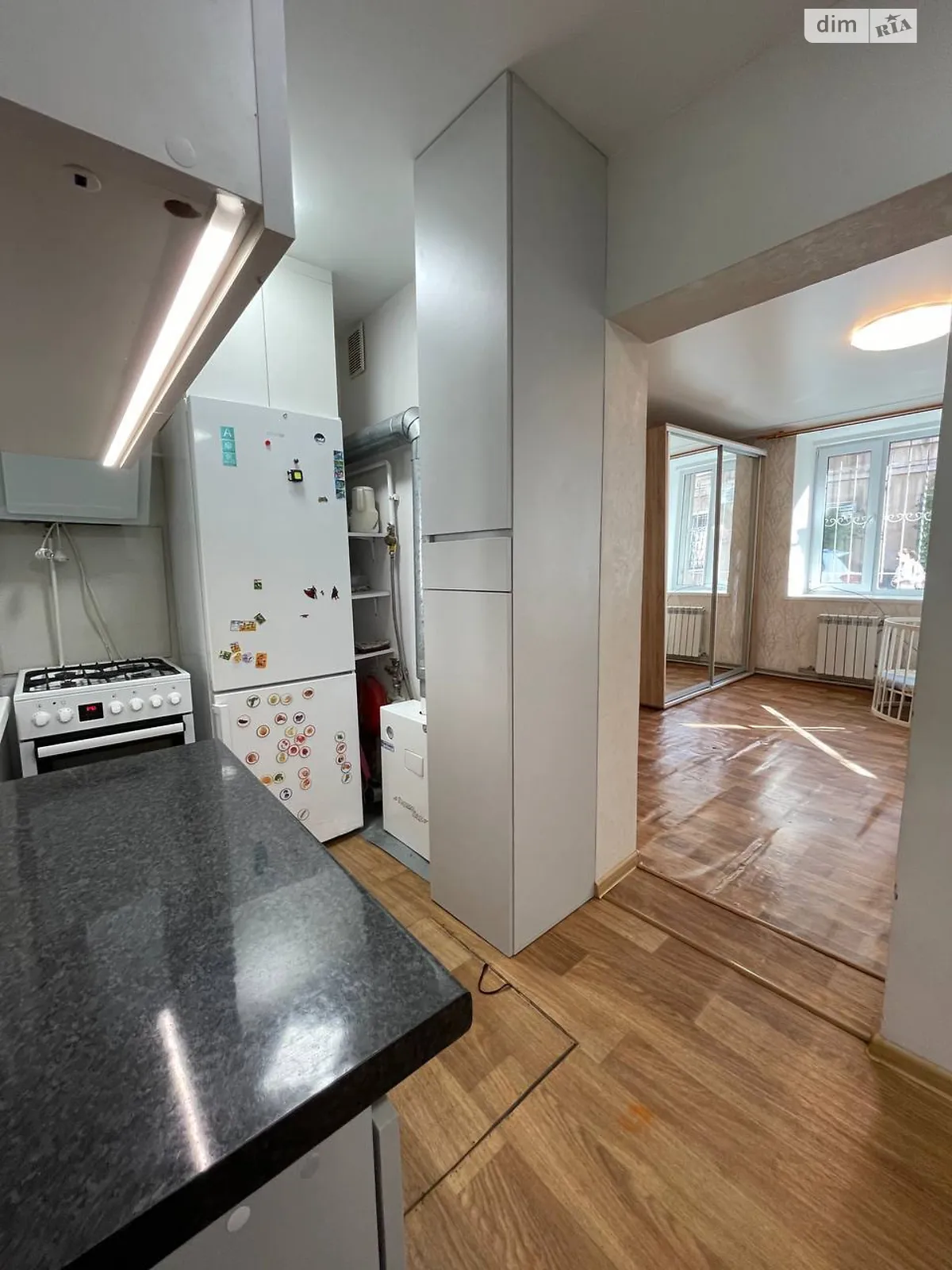 Продается 1-комнатная квартира 28 кв. м в Одессе, ул. Средняя - фото 1