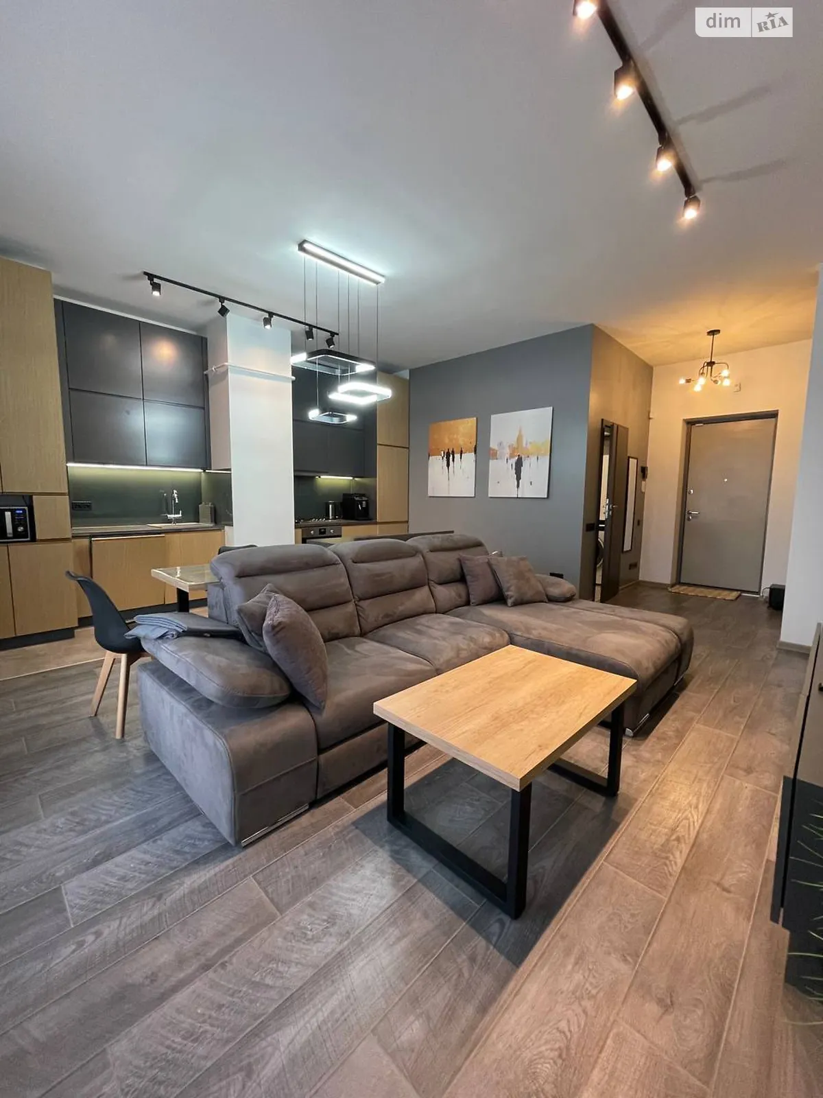 Сдается в аренду 1-комнатная квартира 64 кв. м в Львове, ул. Под Дубом - фото 1