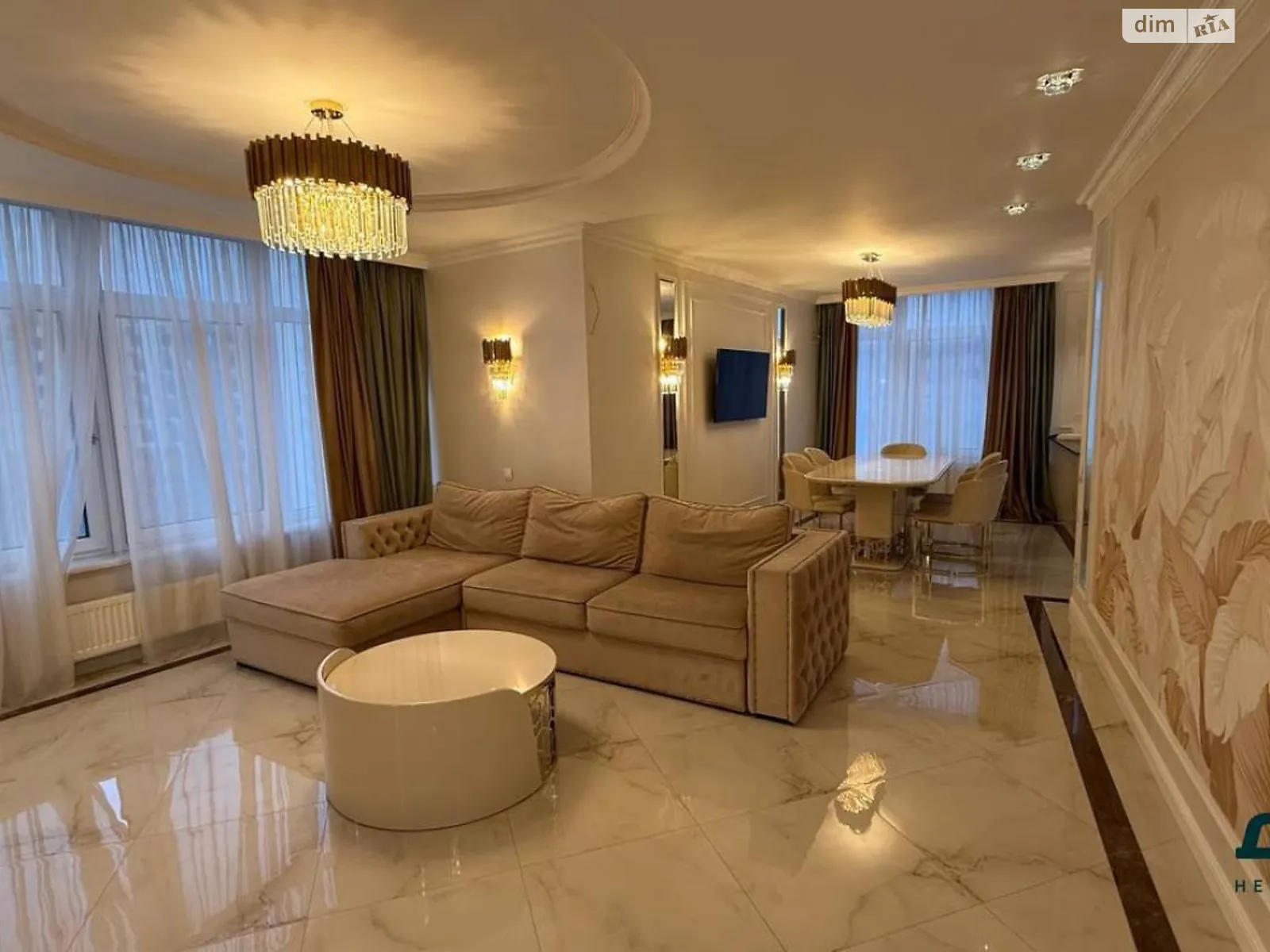 Продається 2-кімнатна квартира 107 кв. м у Одесі, вул. Генуезька, 3В - фото 1