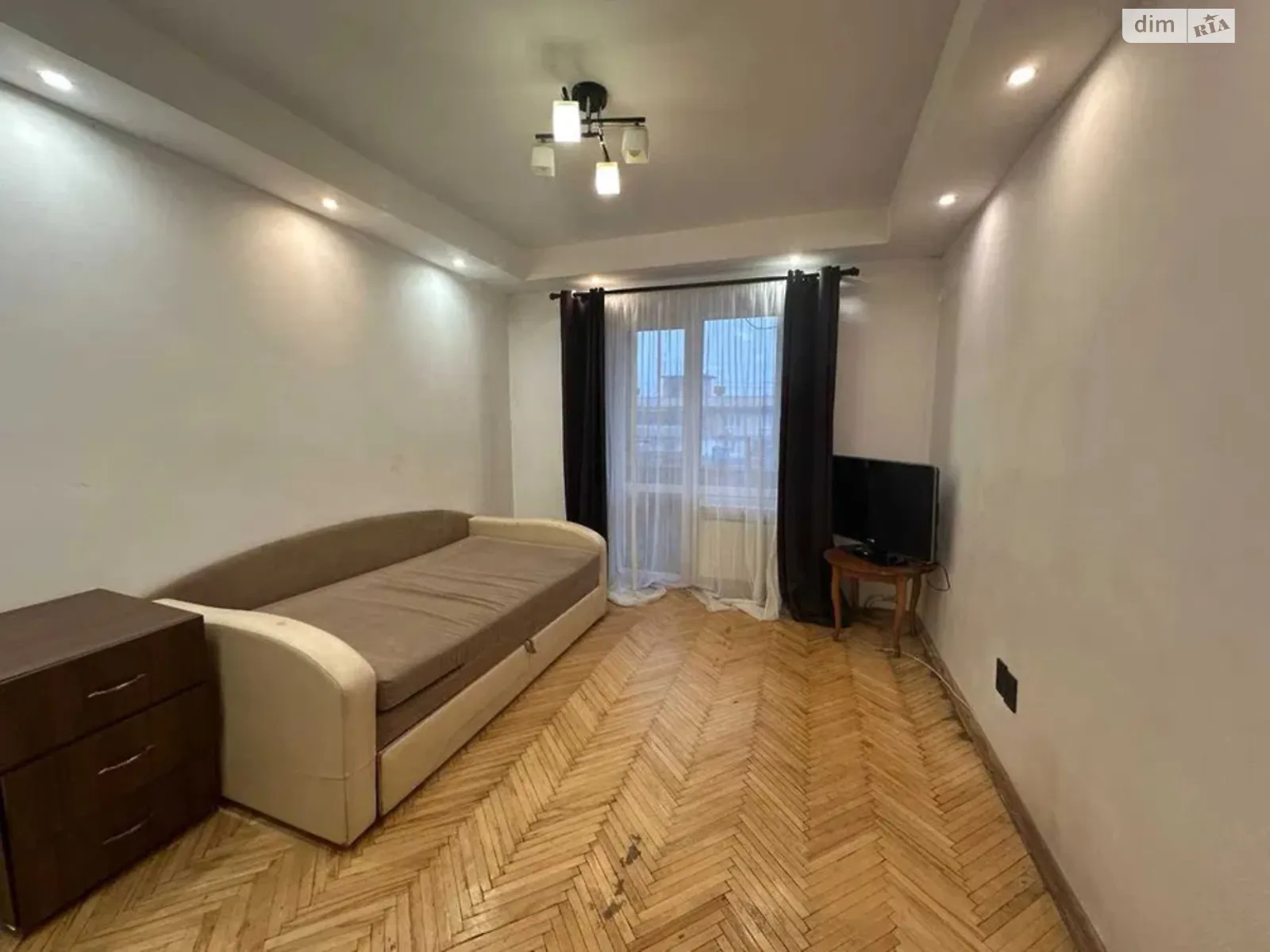 Продается 3-комнатная квартира 60 кв. м в Киеве, просп. Лесной, 17А - фото 1