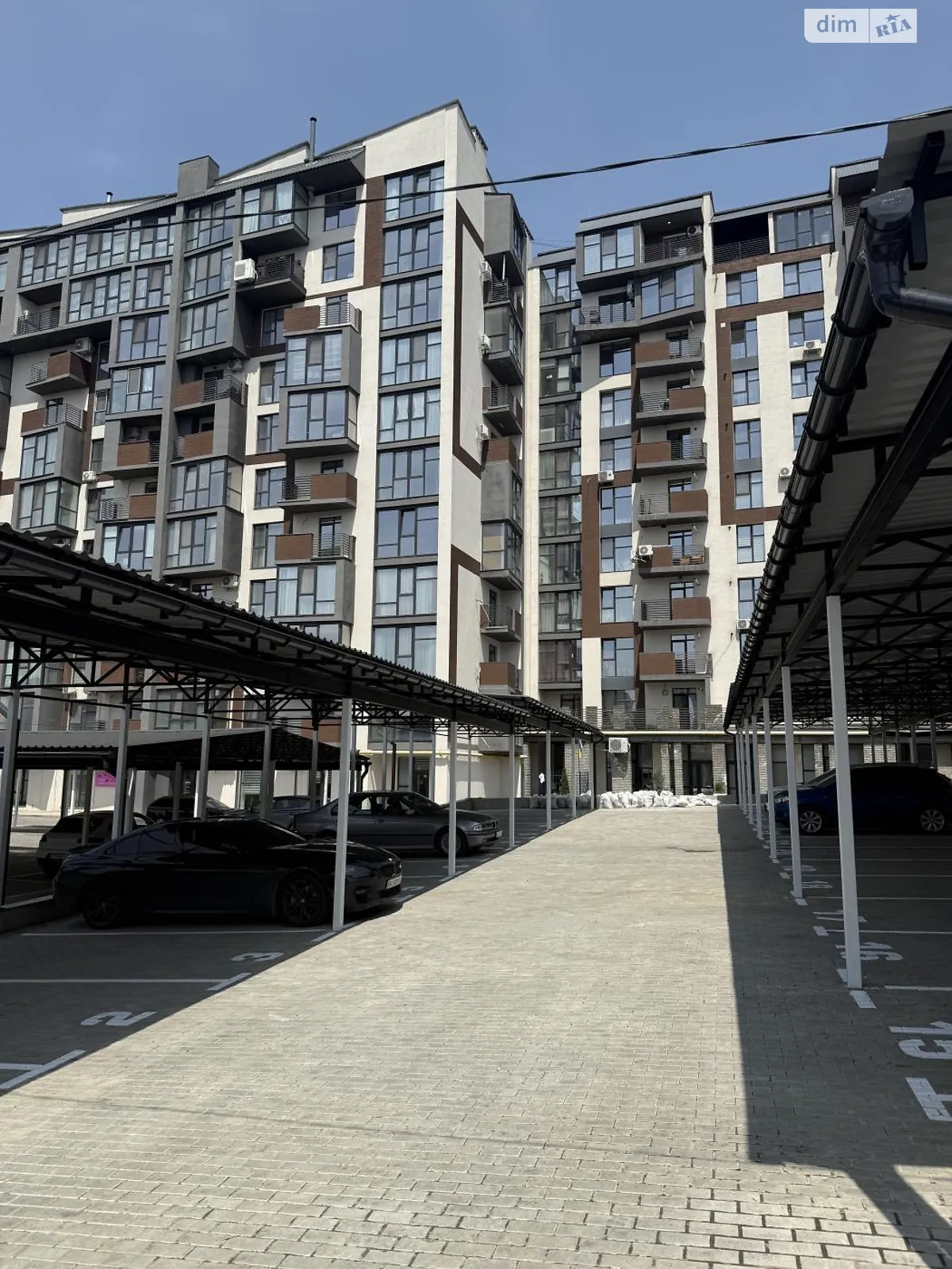 Здається в оренду місце на стоянці під легкове авто на 12.5 кв. м, цена: 3000 грн - фото 1