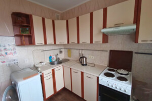 Долгосрочная аренда квартиры, Киев, р‑н. Святошинский, ст.м. Академгородок, Ефремова Академика Уборевича Командарма, дом 4