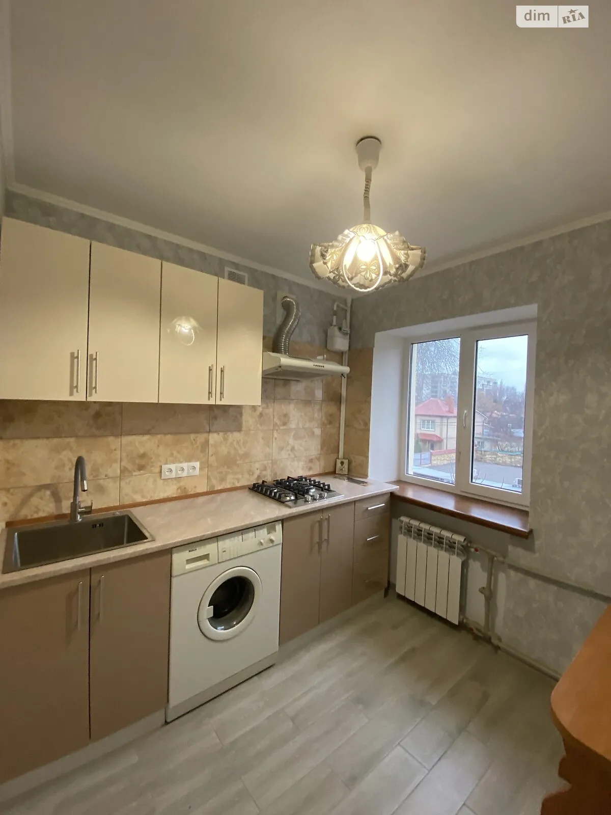 Продается 2-комнатная квартира 42 кв. м в Одессе, Фонтанская дор., 51Б - фото 1