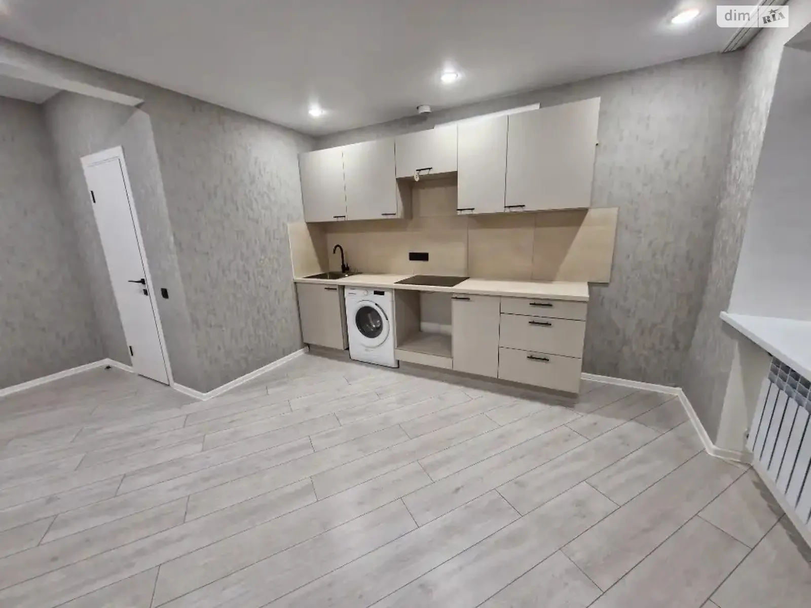 Продается 1-комнатная квартира 33 кв. м в Днепре, ул. Хмельницкого Богдана, 10 - фото 1