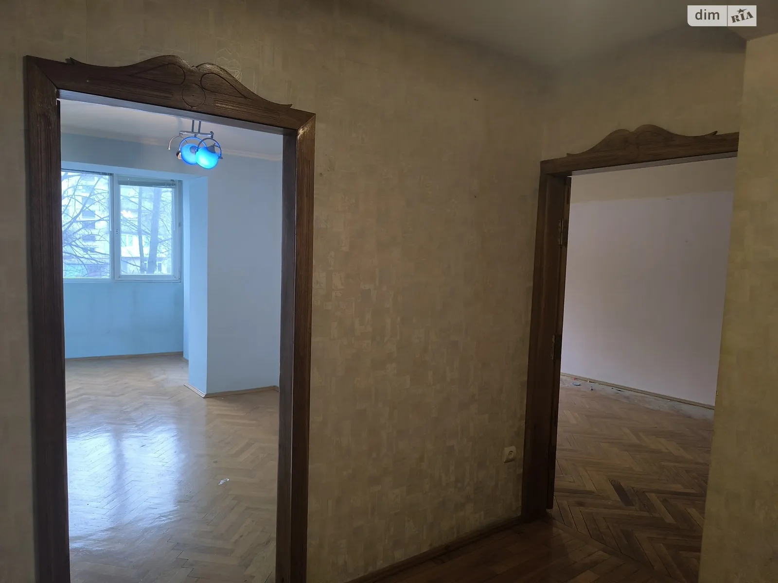 Продается 3-комнатная квартира 66.3 кв. м в Черновцах, цена: 76000 $ - фото 1