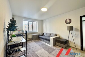 Продаж квартири, Київ, р‑н. Осокорки, ст.м. Позняки, Лариси Руденко вулиця, буд. 8