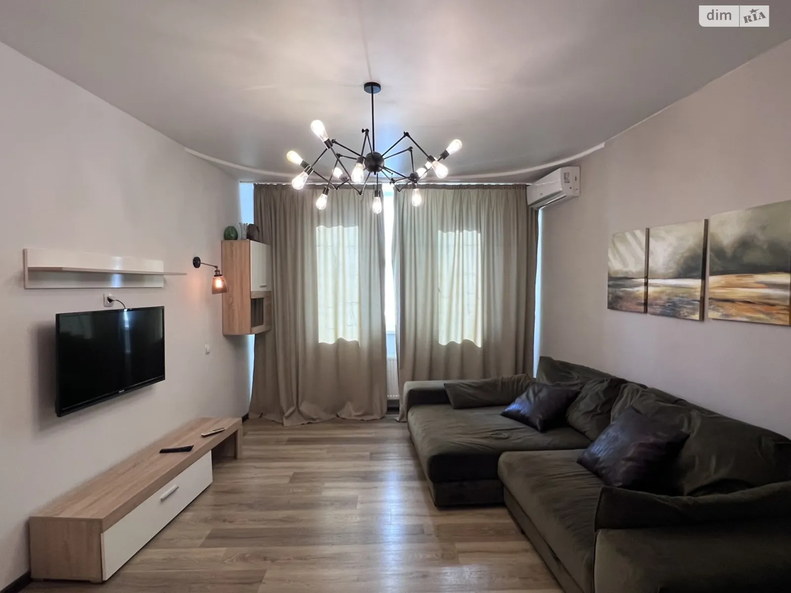 Продается 2-комнатная квартира 66.4 кв. м в Киеве, ул. Федора Эрнста, 16Б - фото 1