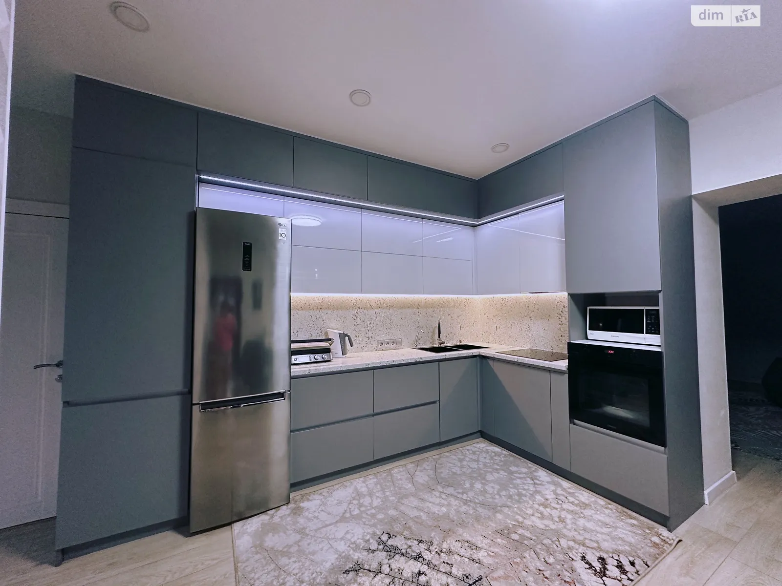 Продається будинок 2 поверховий 188 кв. м с басейном, цена: 89000 $ - фото 1