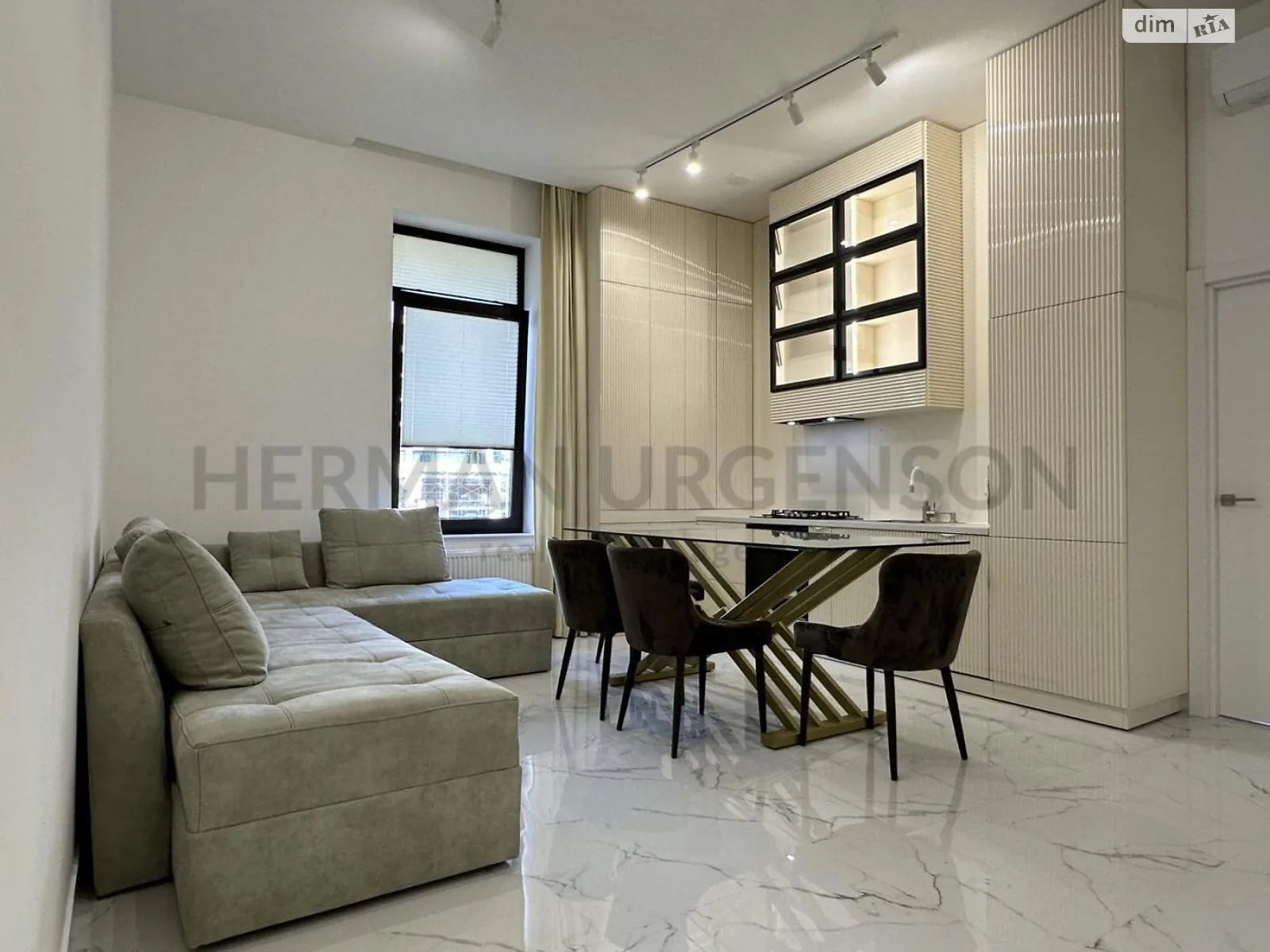 Сдается в аренду 3-комнатная квартира 81 кв. м в Ужгороде, ул. Кавказская - фото 1