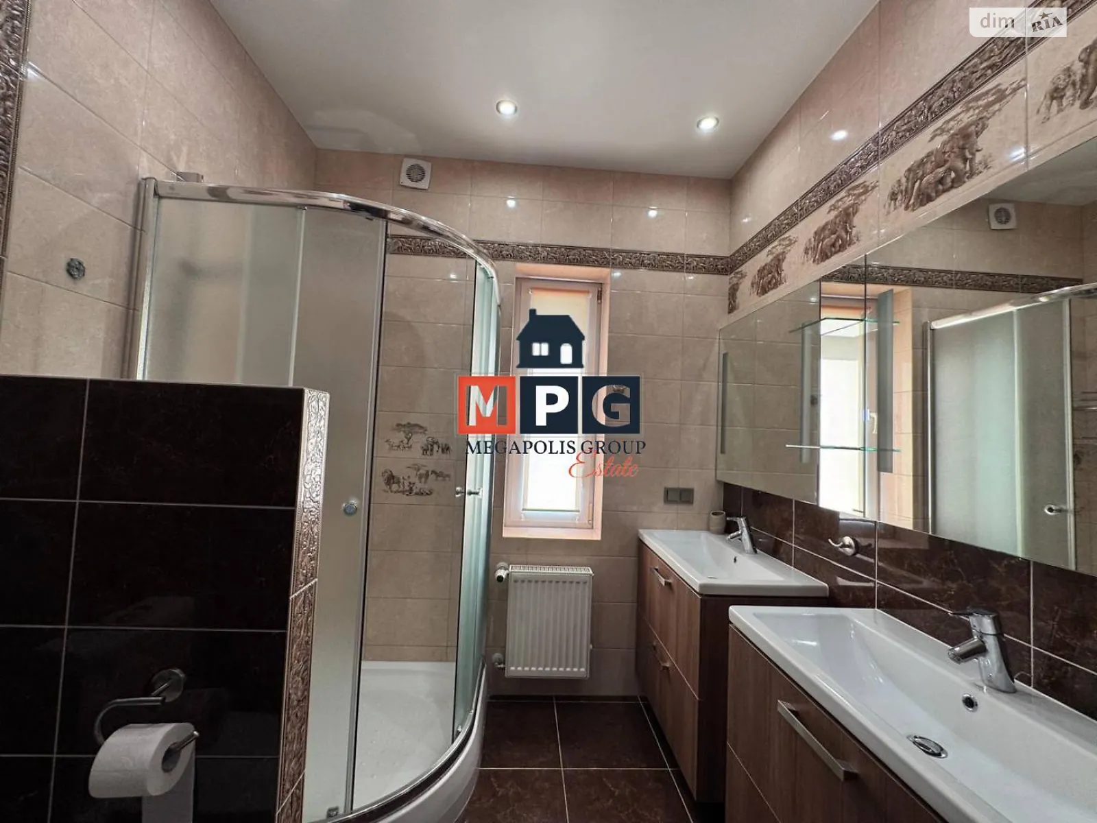 Здається в оренду будинок 3 поверховий 406 кв. м з садом, цена: 1200 $ - фото 1