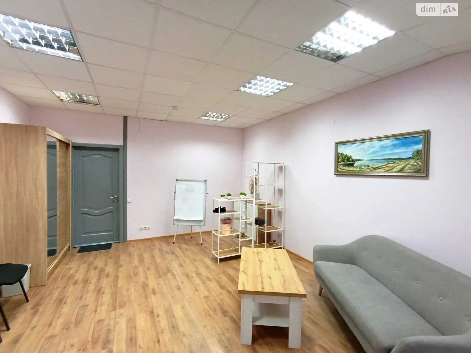 Сдается в аренду объект сферы услуг 26.9 кв. м в 4-этажном здании, цена: 5500 грн - фото 1